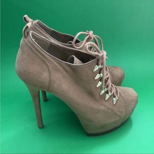 WILD PAIR Tan Lace Up Faux Suede Ultra High Heel Booties Ankle Boots 7.5M